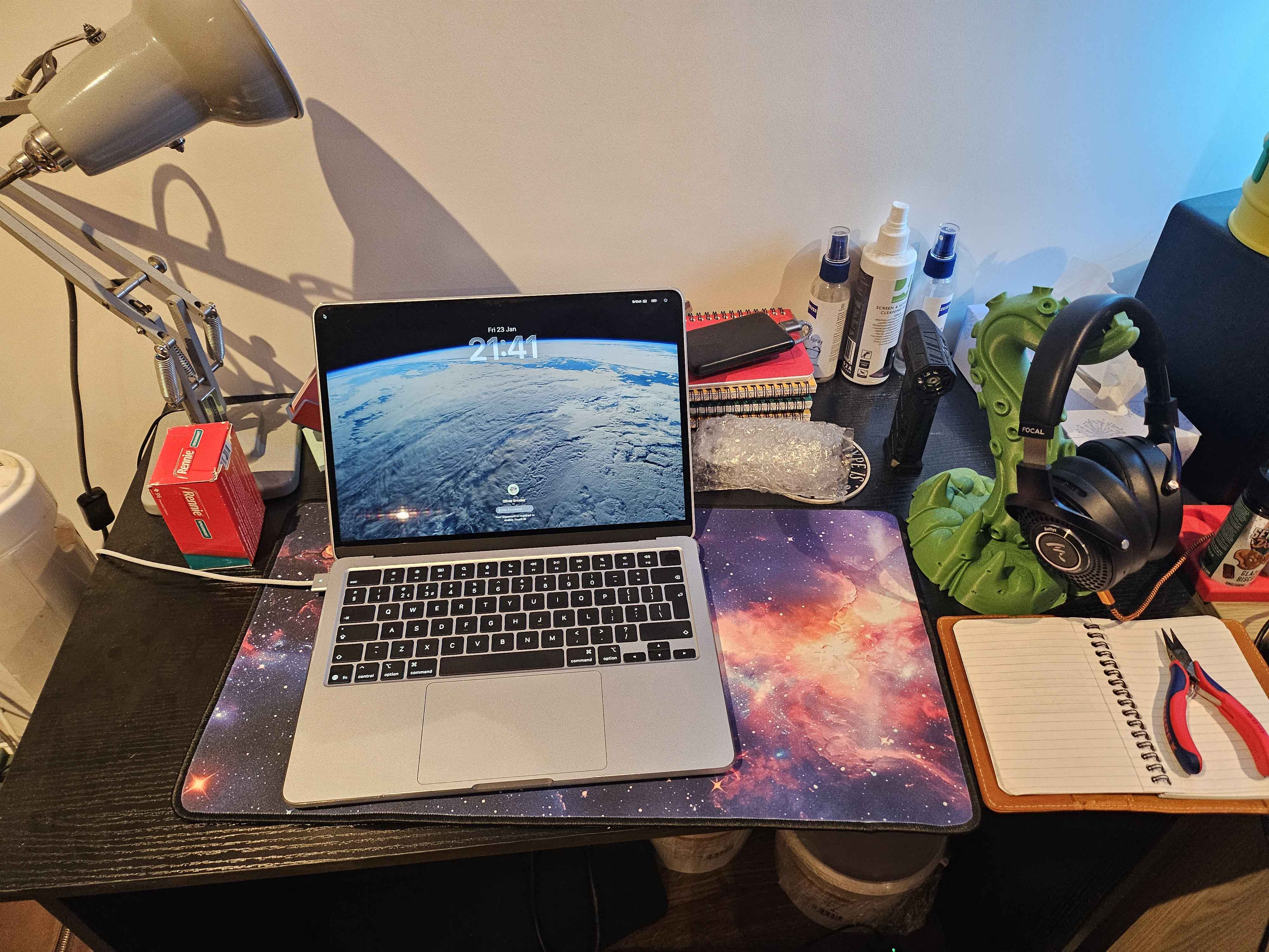 Command battlestation photo 2